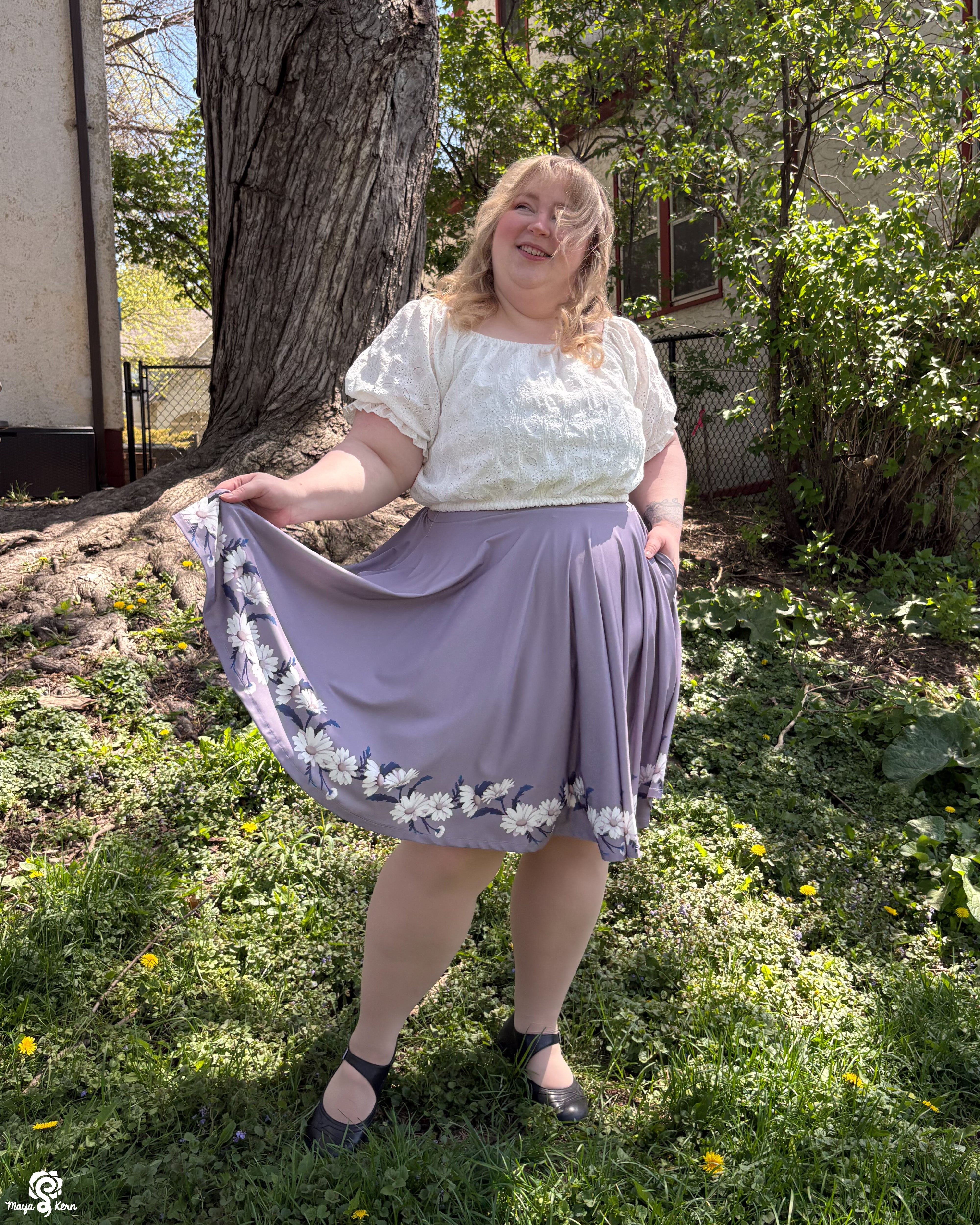 Daisies Circle Skirt